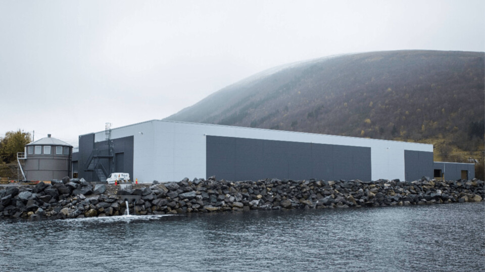 AquaGens Profunda-anlegg ble ferdigstilt i 2022, og vil etter selskapets mening bli et viktig bidrag til helårlig produksjon av lakserogn både til norske og internasjonale markeder. AquaGens Profunda-anlegg ble ferdigstilt i 2022, og vil etter selskapets mening bli et viktig bidrag til helårlig produksjon av lakserogn både til norske og internasjonale markeder.