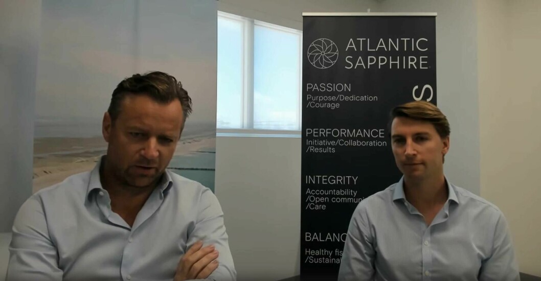 Atlantic Sapphire-sjef Johan Andreassen, venstre, og finansdirektør Karl Øyehaug. Skjermdump tatt fra Atlantic Sapphire sin webcast.