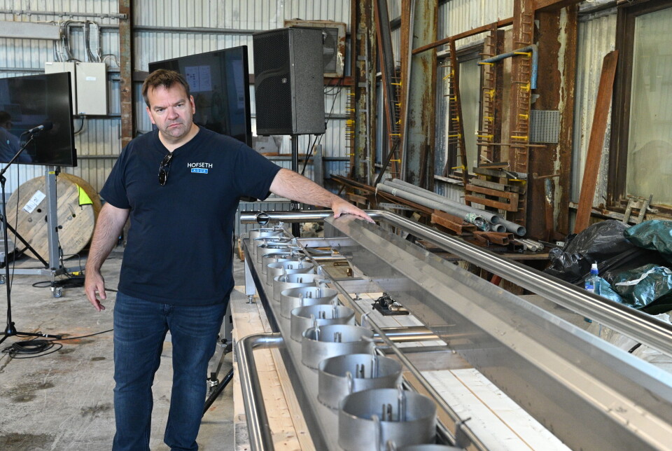 En modell av oppsettet med kar slik det vil være per tunnel står utstilt i bygget som i dag står på kaien utenfor gruven. Hver enkelt tank skal være en individuell biologisk sone.