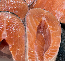 Desember 2022: Nå selges landbasert laks i butikker i Oslo