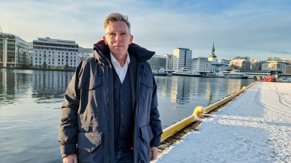 Per Håkon Stenhaug kommer fra jobben som kommunikasjonssjef i Pure Salmon Kaldnes, og skal nå være direktør for rekruttering i konsulentselskapet Seafood People, hvor han har tidligere jobbet. Han mener han er kommet tilbake til et sterkere selskap, som har en mye bredere portefølje enn for tre år siden. Per Håkon Stenhaug kommer fra jobben som kommunikasjonssjef i Pure Salmon Kaldnes, og skal nå være direktør for rekruttering i konsulentselskapet Seafood People, hvor han har tidligere jobbet. Han mener han er kommet tilbake til et sterkere selskap, som har en mye bredere portefølje enn for tre år siden.