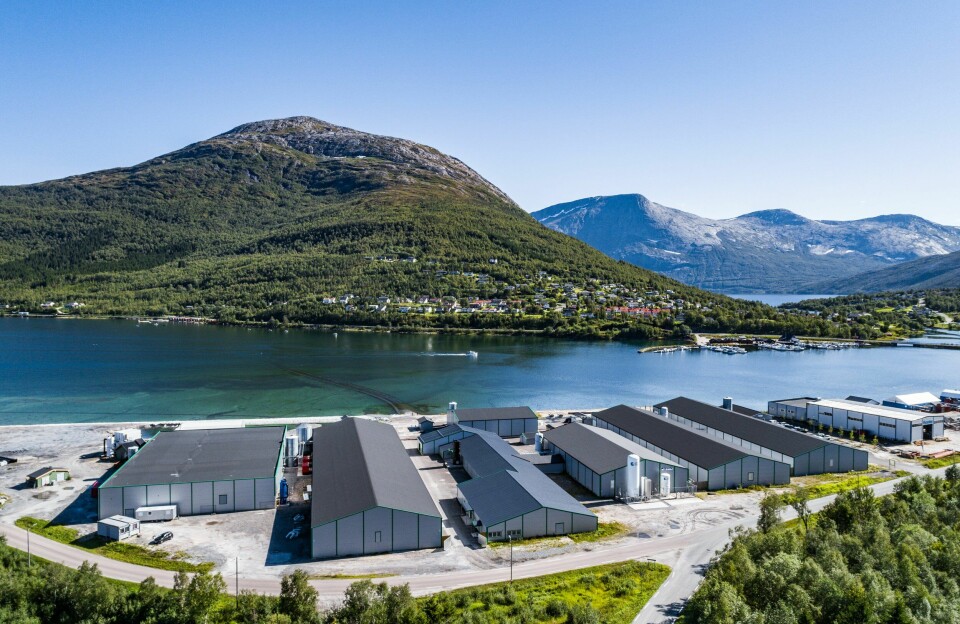 Sisomar ligger i Sørfold kommune og har en tillatelse til produksjon av 12 millioner smolt.