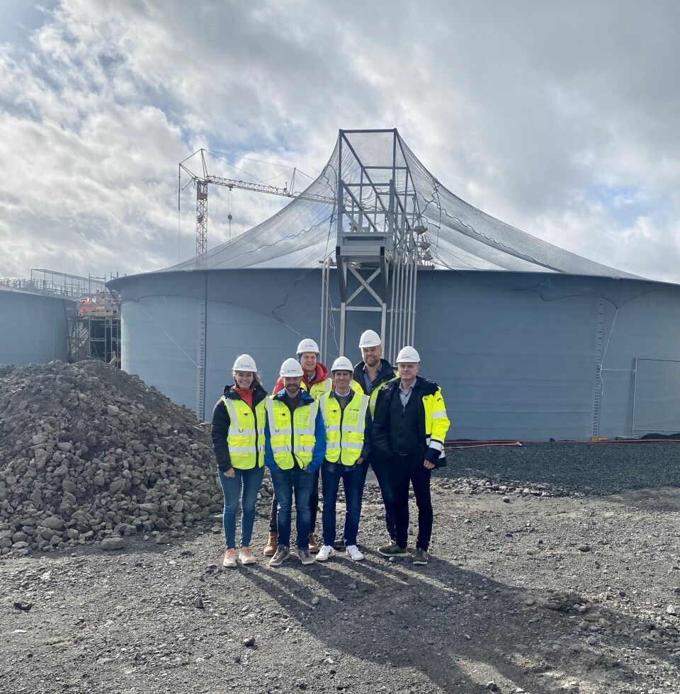 Foto fra besøket på Island, der første byggetrinn allerede er i gang.