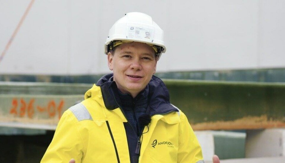 Martin Rasmussen i Andfjord Salmon sier fisken har funnet seg godt til rette etter utsettet. Foto: Andfjord Salmon Martin Rasmussen i Andfjord Salmon sier fisken har funnet seg godt til rette etter utsettet. Foto: Andfjord Salmon