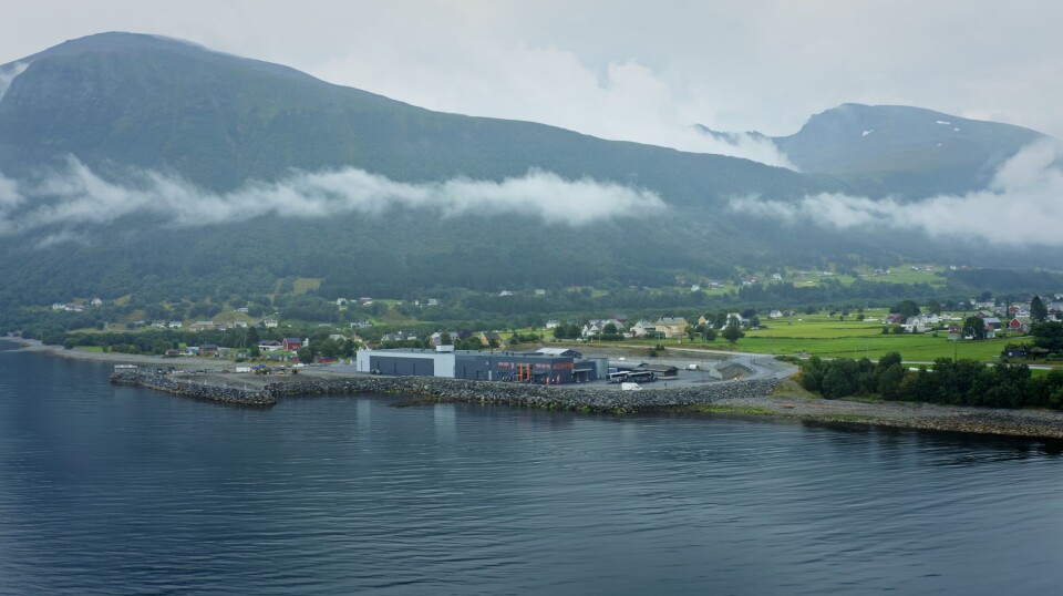 AquaGen avd Profunda ligger i Barstadvik i Ørsta kommune på Sunnmøre. AquaGen avd Profunda ligger i Barstadvik i Ørsta kommune på Sunnmøre.