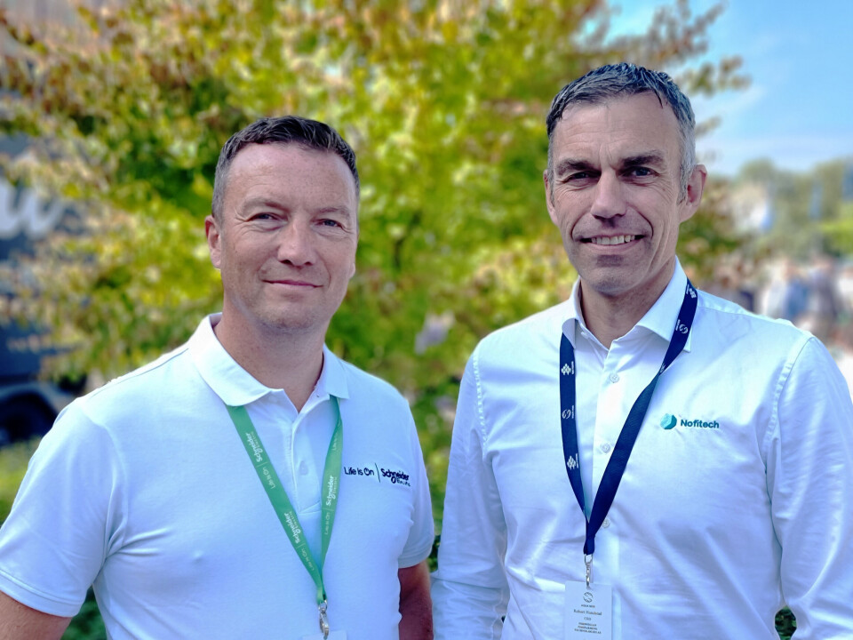 Robert_Hundstad_John_Hjelset: Fra venstre: John Hjelset (prosjektleder akvakultur) og Robert Hundstad, CEO i Nofitech. Robert_Hundstad_John_Hjelset: Fra venstre: John Hjelset (prosjektleder akvakultur) og Robert Hundstad, CEO i Nofitech.