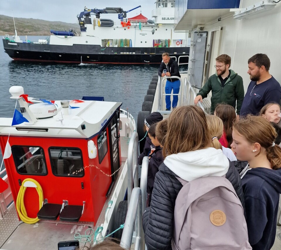 Gigante Salmon hadde nylig dåp av sitt nye fartøy «Firefish», og besøk av elever fra Rødøy skole som var med på feiringen.