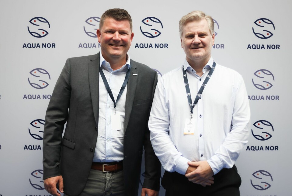 Kjetil Rosvold ble presentert på Aqua Nor som det ferske tilskuddet i NORBIT Aqua. Han skal være ansvarlig for selskapets kontor i Stavanger på Havets Hus. Her er han avbildet med produktsjef Guttorm Lange. Kjetil Rosvold ble presentert på Aqua Nor som det ferske tilskuddet i NORBIT Aqua. Han skal være ansvarlig for selskapets kontor i Stavanger på Havets Hus. Her er han avbildet med produktsjef Guttorm Lange.