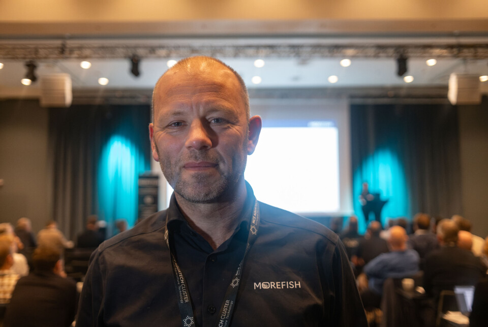 - Vi har i dag fått kjempegod kameraovervåking, vi har ulike typer avansert sensorikk, og vi har kunstig intelligens. Det skal gå an å bruke dette til å forbedre produksjonen vesentlig – potensialet i denne teknologien er kjempehøyt, mener Svein Martinsen i Morefish.