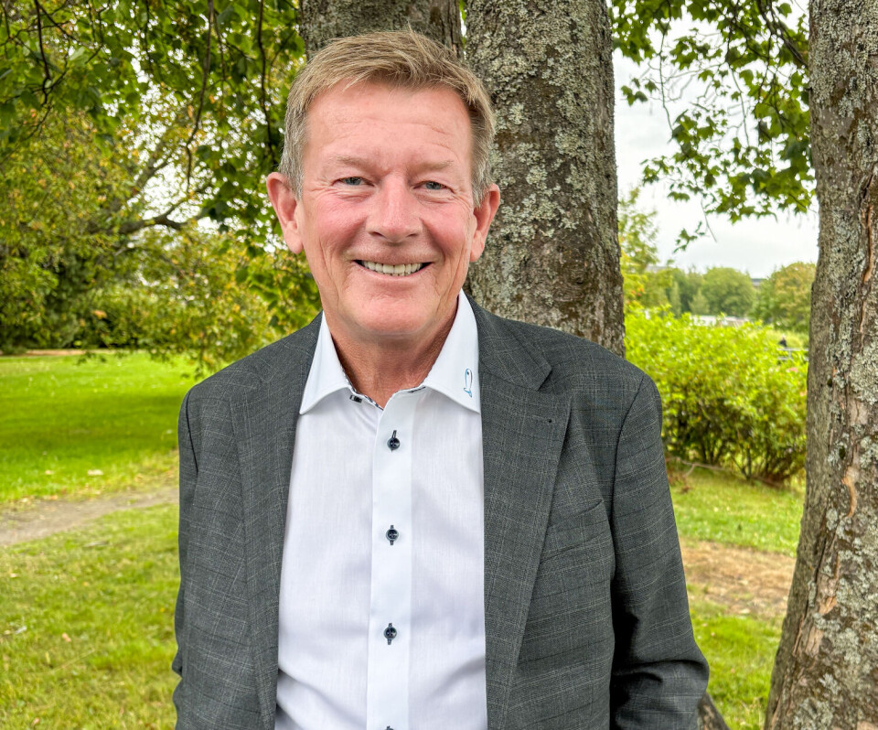 Øyvind Fjeld, salgssjef i Dynamic FishEye, peker på at systemene skal være enkle å bruke – like intuitive som en mobiltelefon.