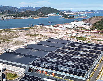 Spytter inn 400 millioner