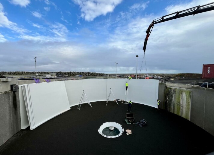 – Reparasjonsarbeidet på de skadede tankene går bra