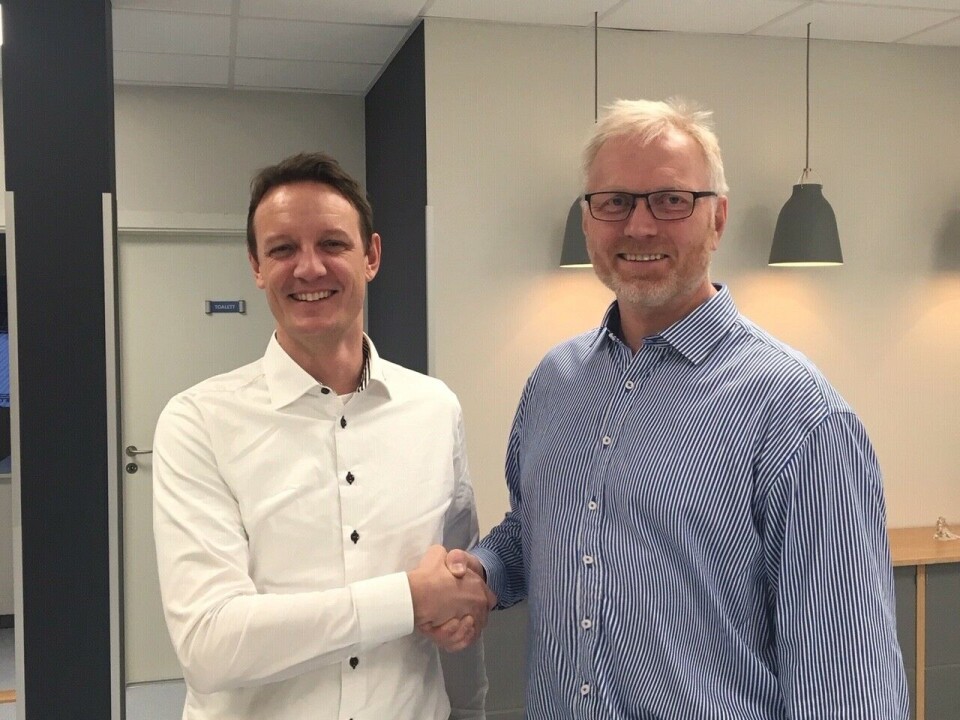 Direktør i Gråkjær, Morten Malle og Daglig leder i Sævareid, Gustav Folkestad er nå enige om en avtale. Foto: Gråkjær/Sævareid