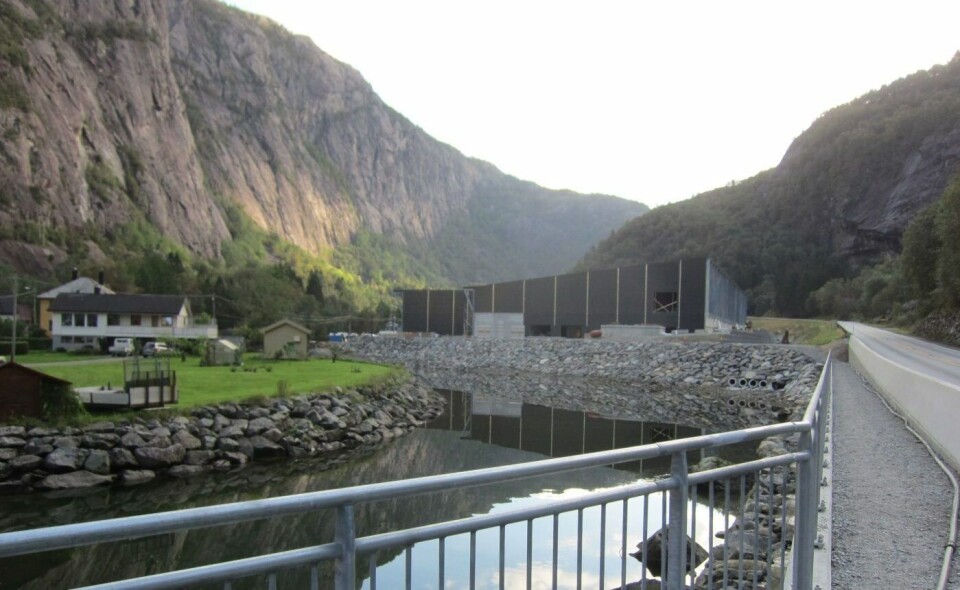 RAS-anlegget på Fjæra begynner å ta form og selskapet venter å få rogn levert i november 2016. Foto: Marine Harvest/ Ole Gisle Vassel.