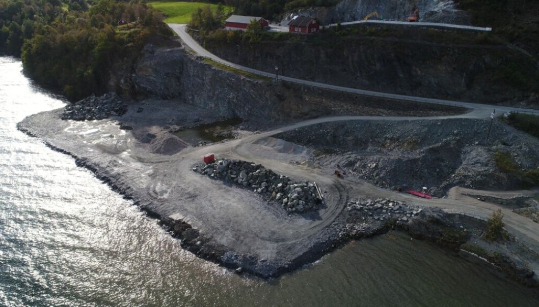 Det omsøkte anlegget skal etter planen bygges på næringsområdet Alsaker Brygge, sør på Onarheim. Foto: Alsaker Fjordbruk. Det omsøkte anlegget skal etter planen bygges på næringsområdet Alsaker Brygge, sør på Onarheim. Foto: Alsaker Fjordbruk.