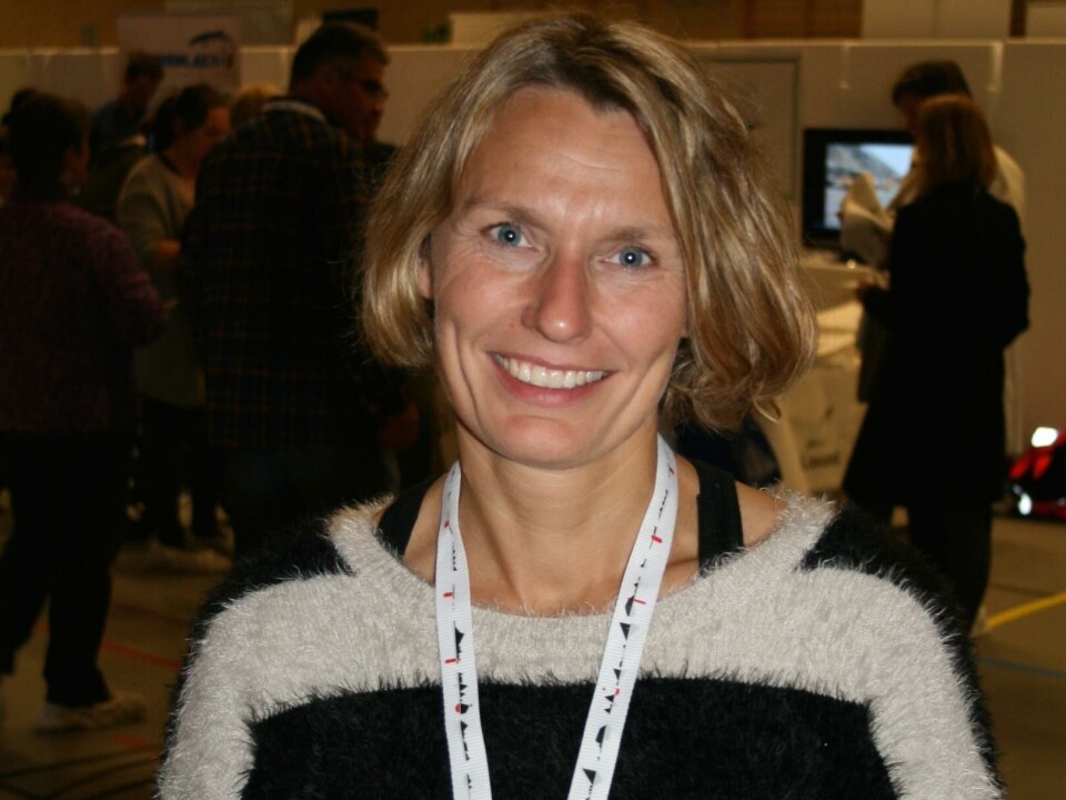 Aino Olaisen,.