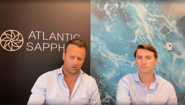 Styreleder og CEO i Miami-avdelingen Johan E. Andreassen og finansdirektør og adm.dir. for morselskapet Atlantic Sapphire ASA, Karl Øystein Øyehaug under torsdagens oppdatering. Styreleder og CEO i Miami-avdelingen Johan E. Andreassen og finansdirektør og adm.dir. for morselskapet Atlantic Sapphire ASA, Karl Øystein Øyehaug under torsdagens oppdatering.